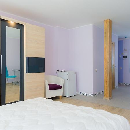 Ecolive Aparthotel Ryga Zewnętrze zdjęcie